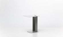 MNI Side Table